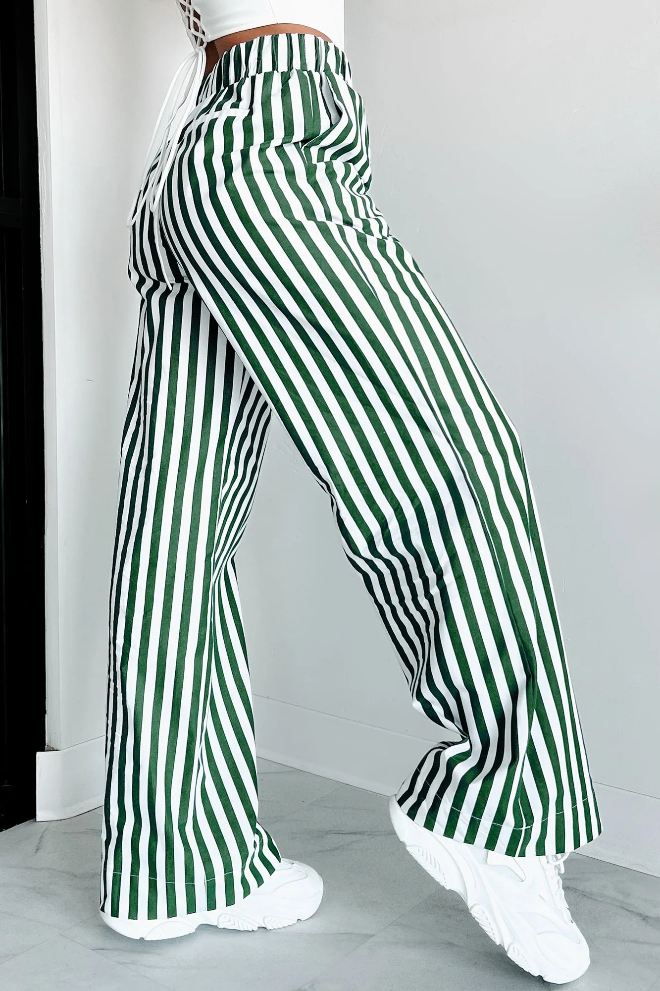 Cute On The Coast Wide Leg Stripe Pants (Hunter Green/White)