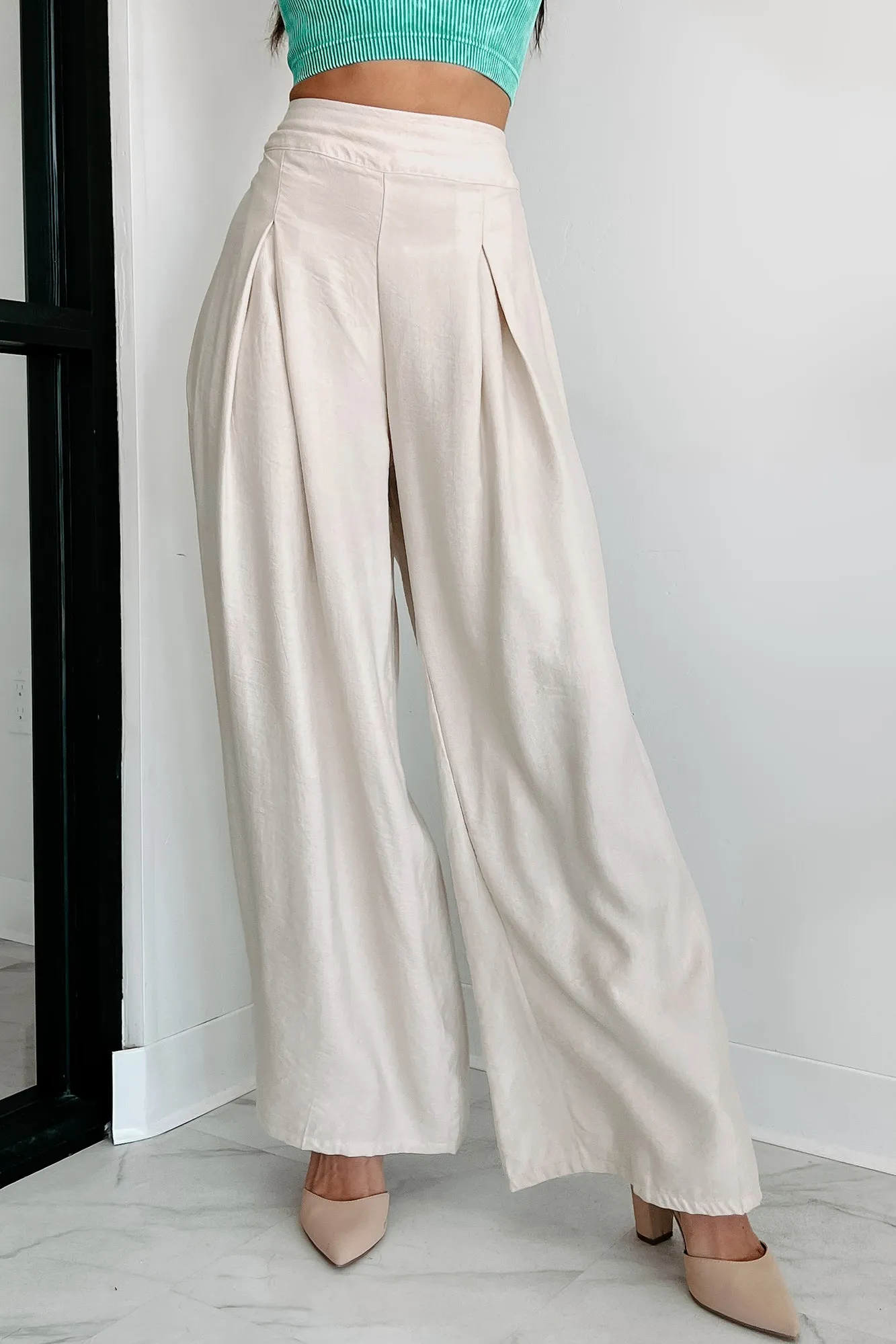 ENERGETIC RESPONSE HIGH RISE PLEATED WIDE LEG PANTS (CREA