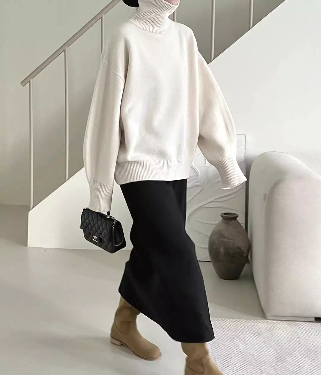 Turtle Neck Sweater Cream