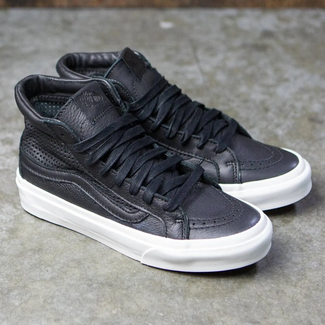 Vans Women Sk8-Hi Slim Cutout DX - Square (black)